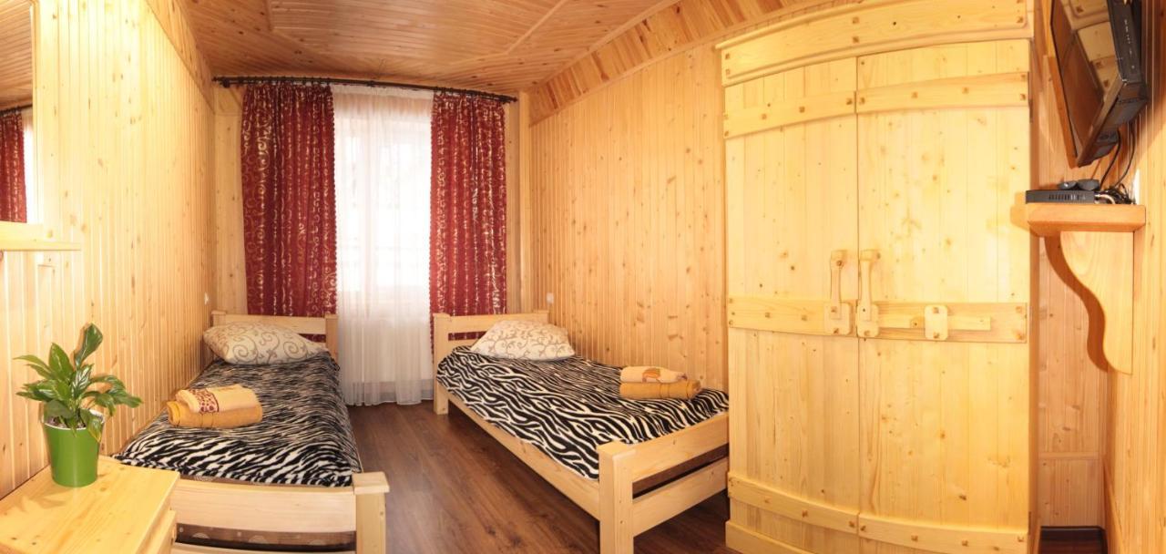 Буковеньки Гостинний Дім Та Котеджі Bukovel Exterior photo