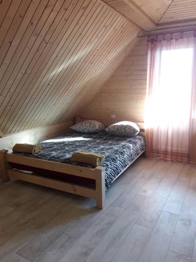 Буковеньки Гостинний Дім Та Котеджі Bukovel Exterior photo